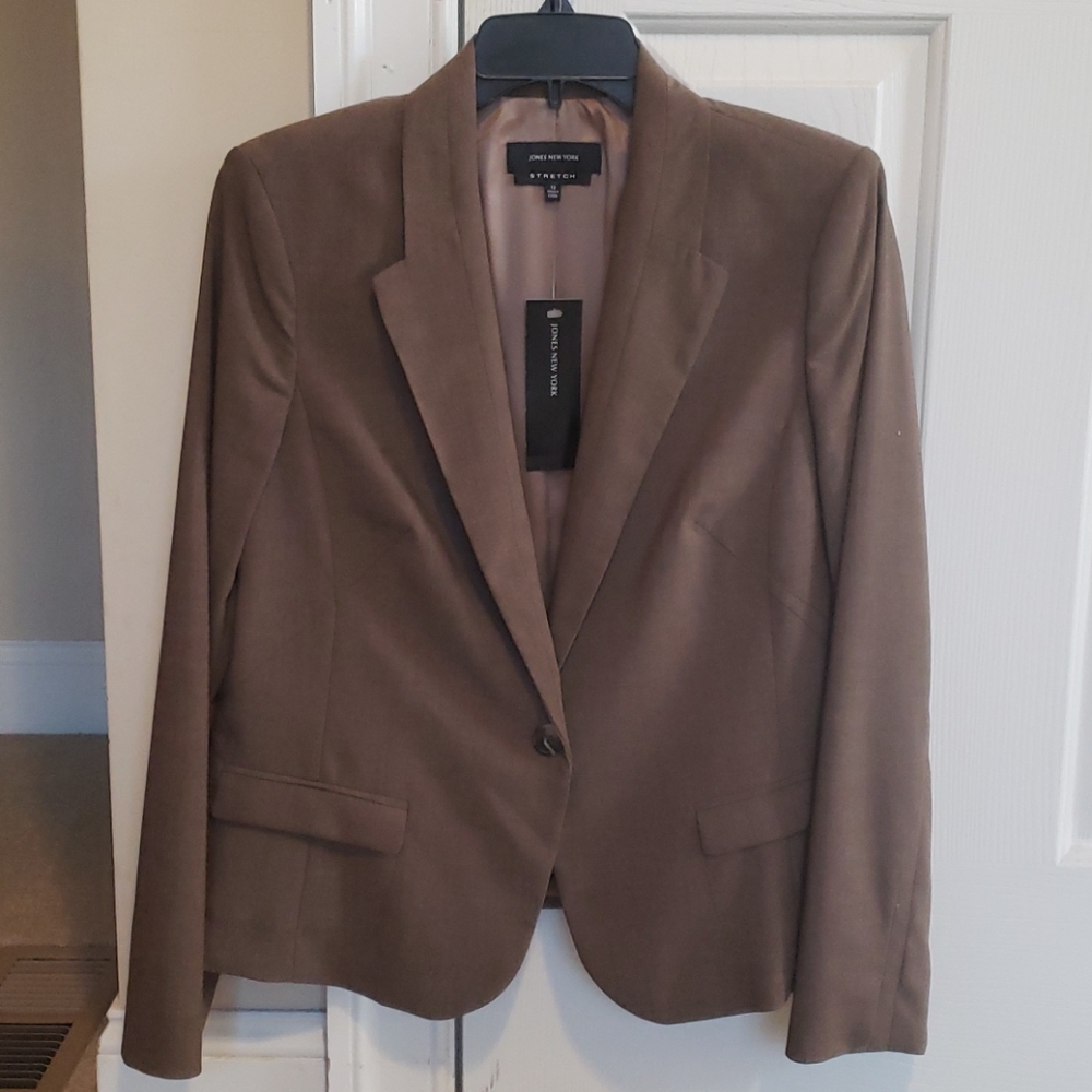 Never worn